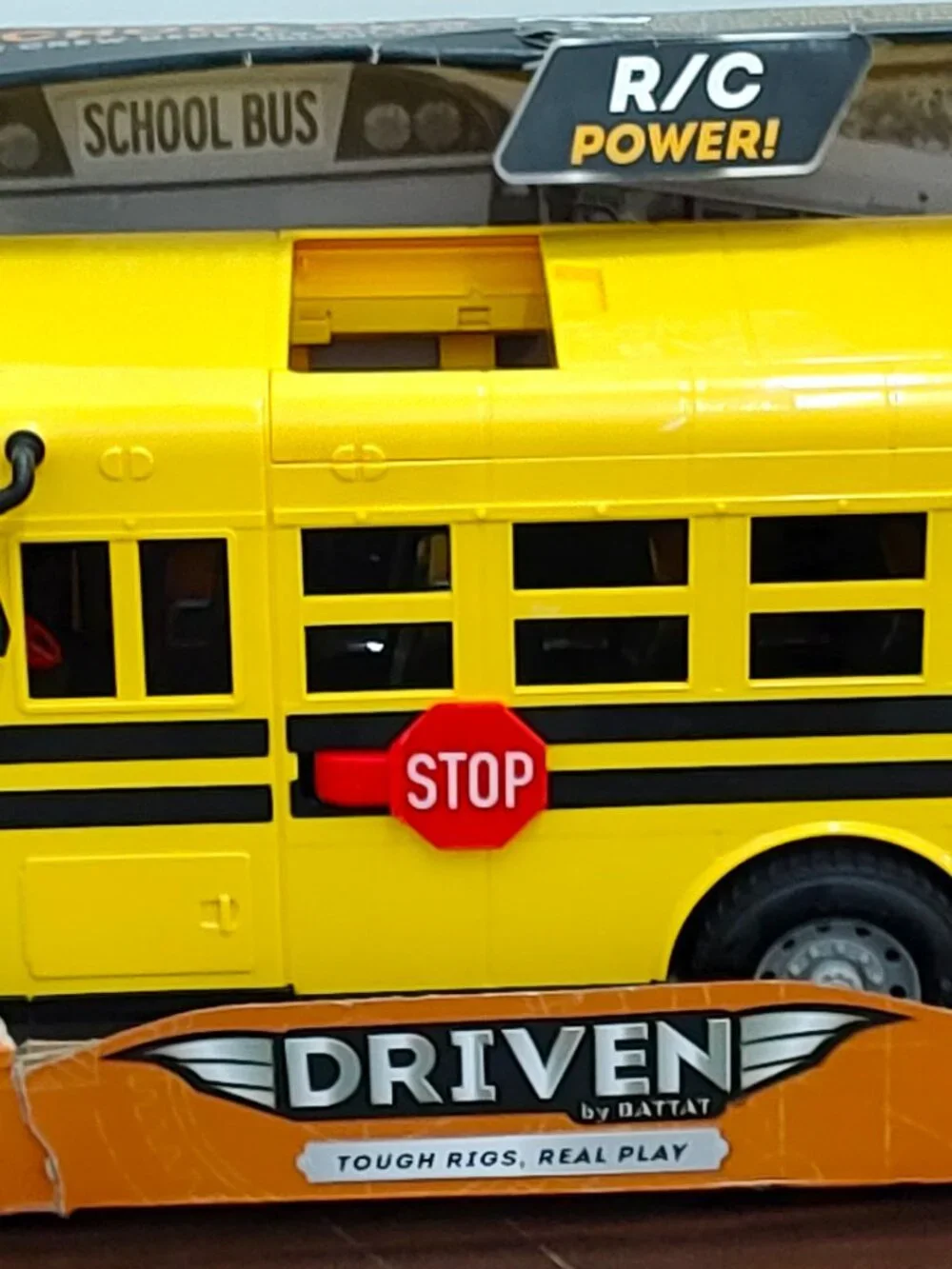LPN - DRIVEN by Battat RC School Bus: Remote Control Vehicle Toy